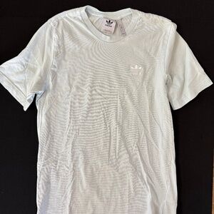 ADIDAS - MEN’S MEDIUM - GENTLY WORN TEE